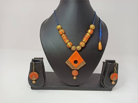 Terracotta Diamond Pendant Mini Necklace Set With Hangings Fashion